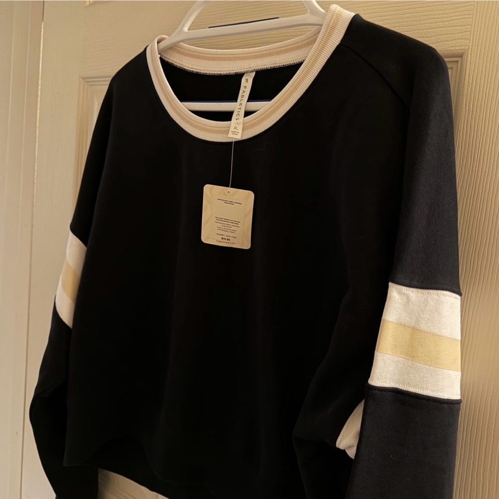 Fabletics Black and Cream Sweatshirt
